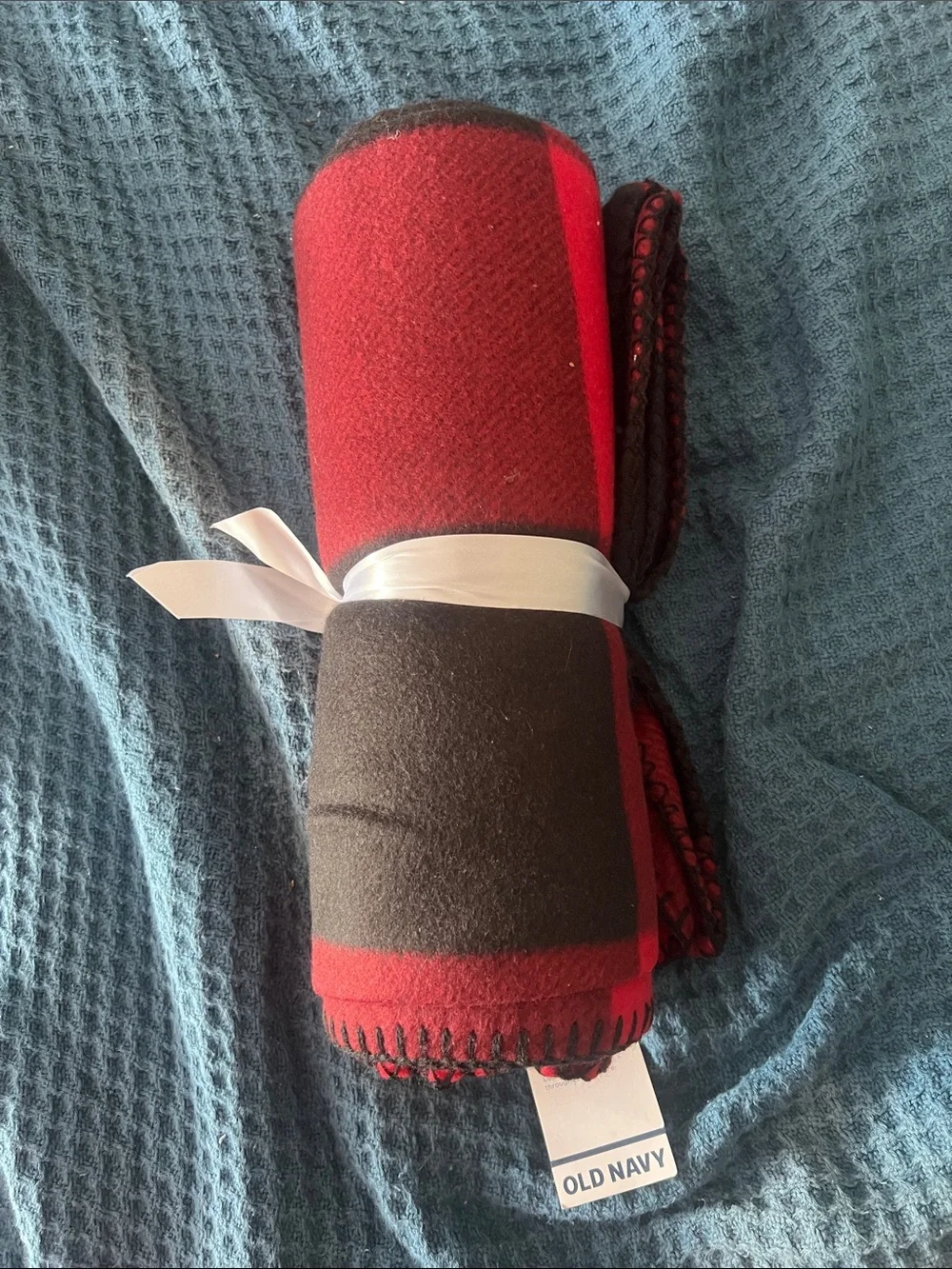 Old Navy Red and Dark Gray Plaid Fleece Throw